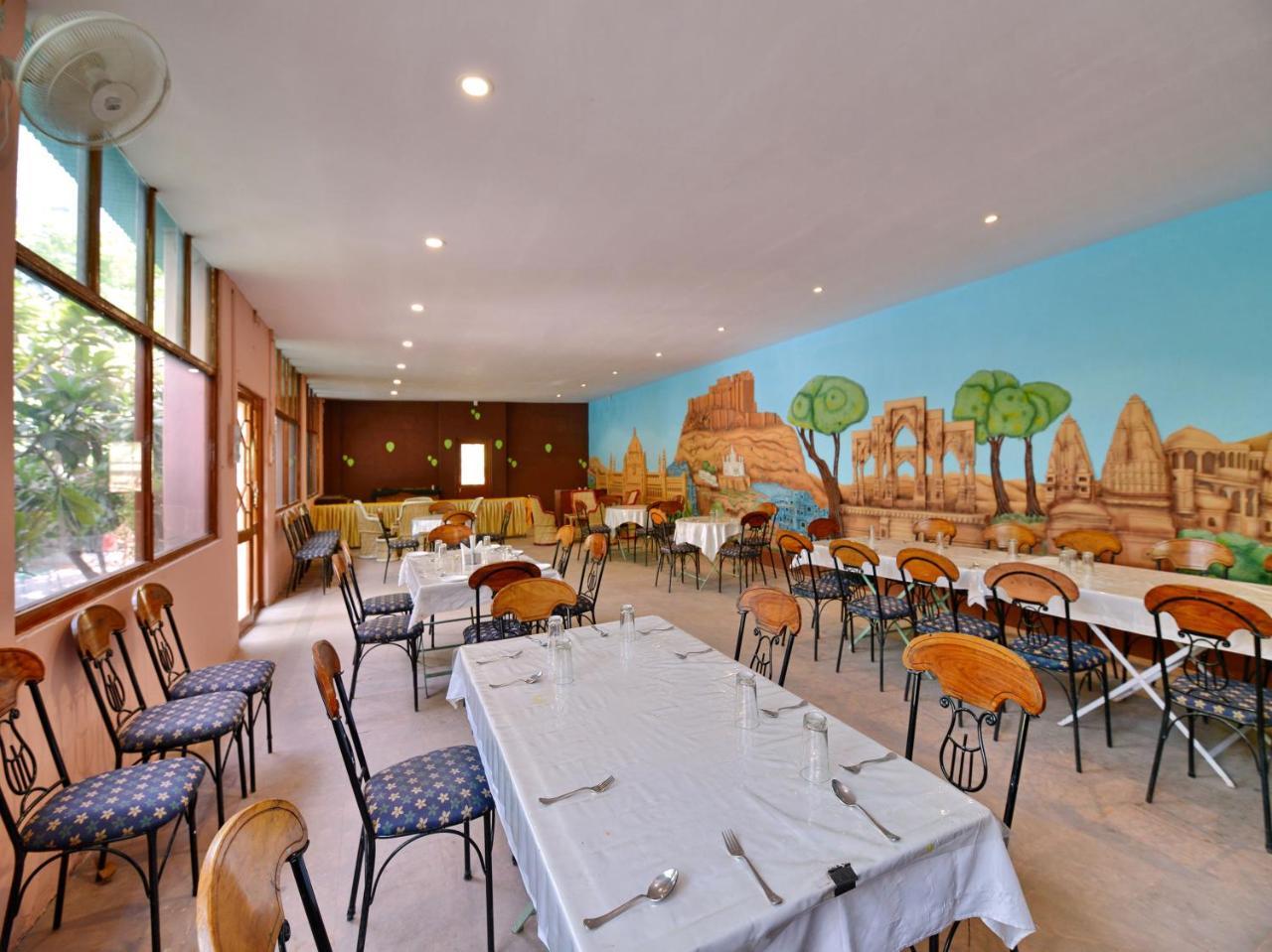 Oyo 15001 Marvel Umed Hotel Jodhpur  Bagian luar foto